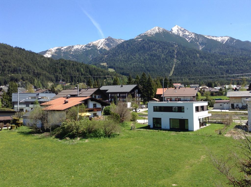 Hotel Garni Almhof Seefeld in Tirol Buitenkant foto