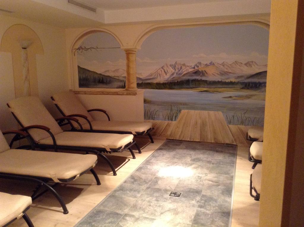 Hotel Garni Almhof Seefeld in Tirol Buitenkant foto