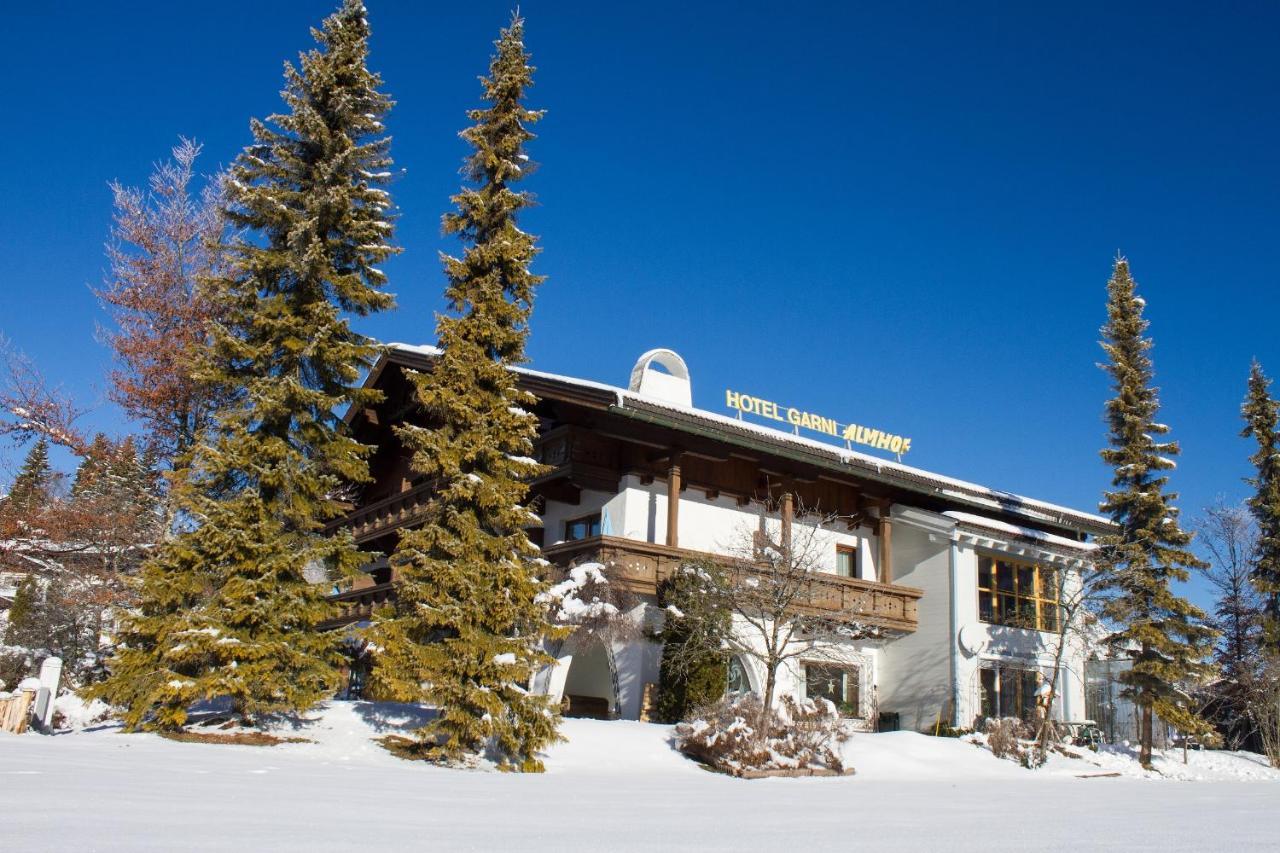 Hotel Garni Almhof Seefeld in Tirol Buitenkant foto